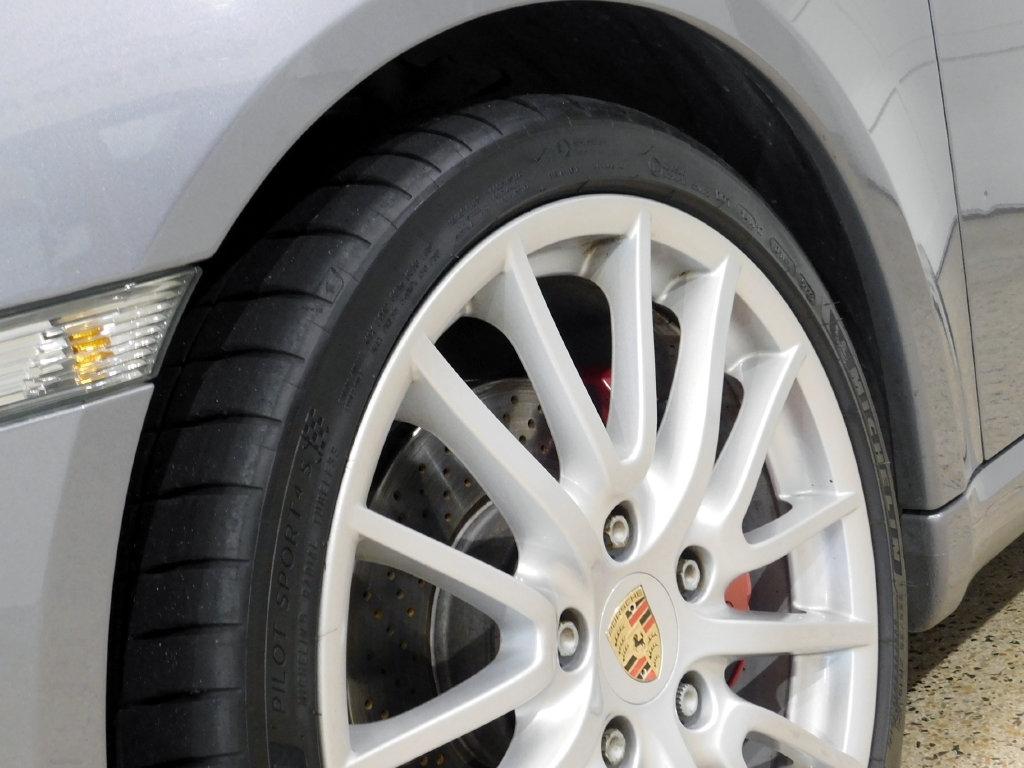 Porsche Cayman S 2006