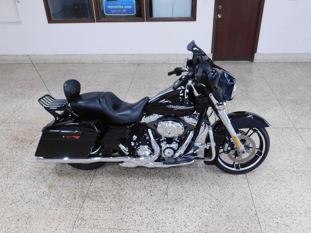 Harley-Davidson FLHX103  2011