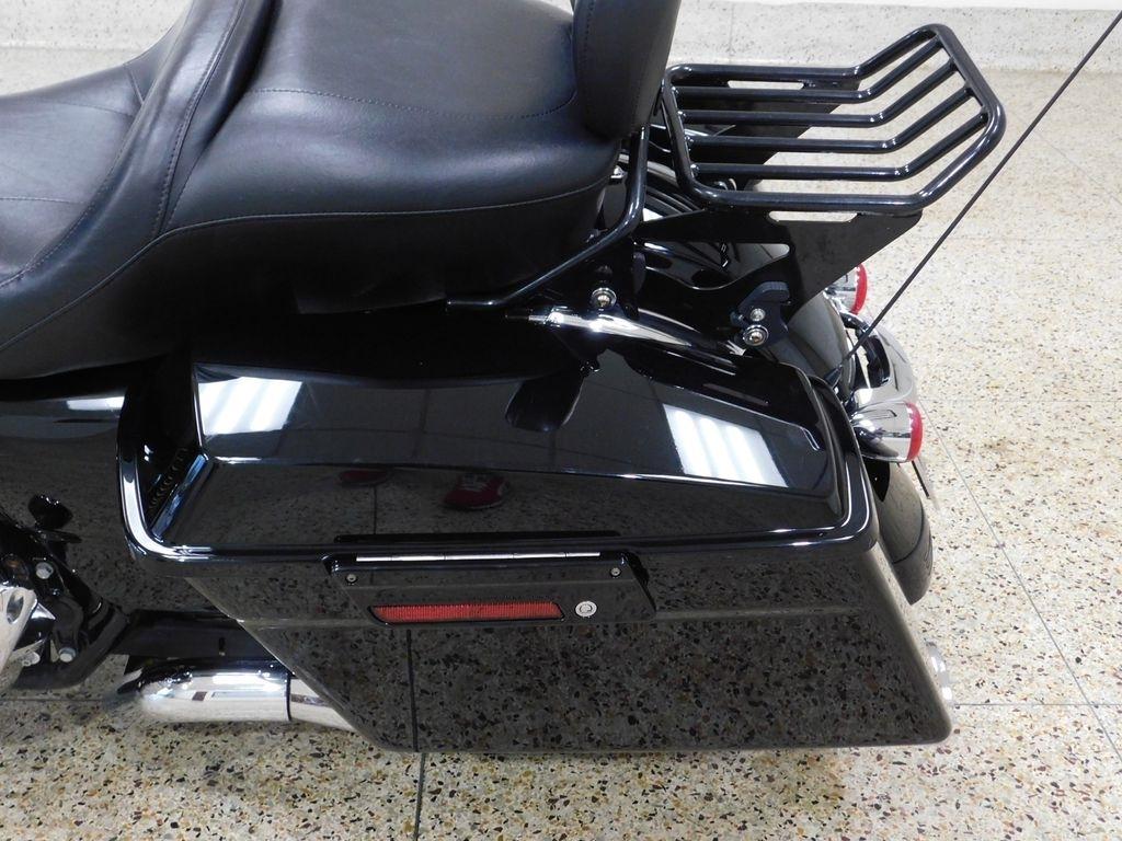 Harley-Davidson FLHX103  2011