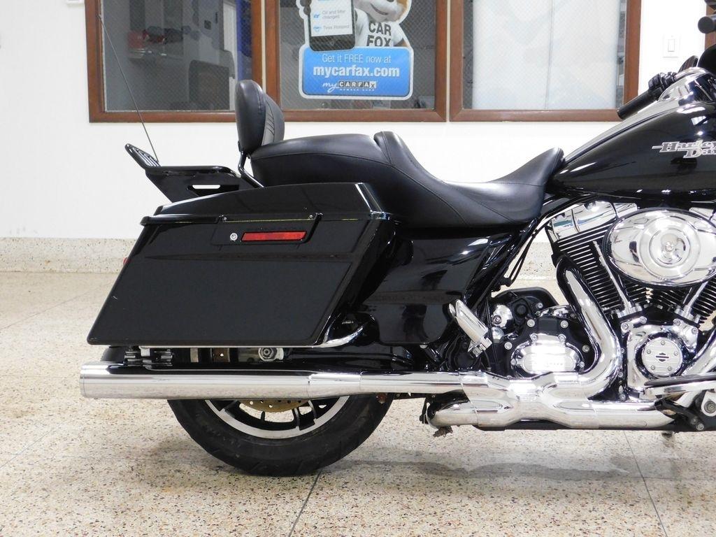 Harley-Davidson FLHX103  2011