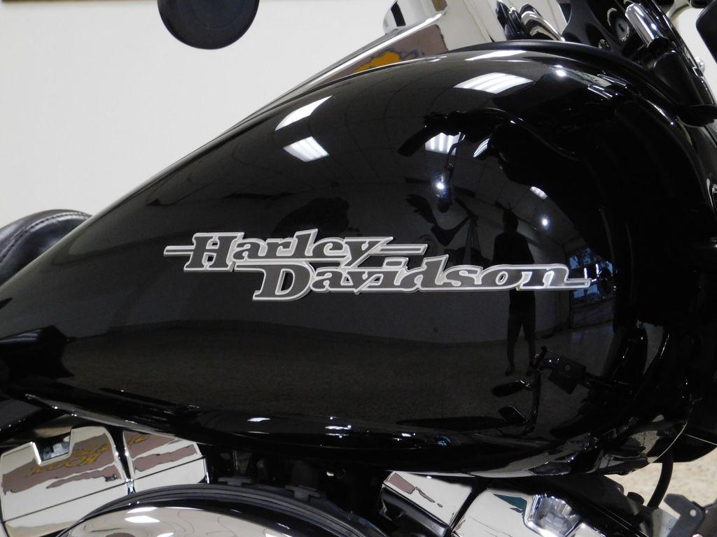 Harley-Davidson FLHX103  2011