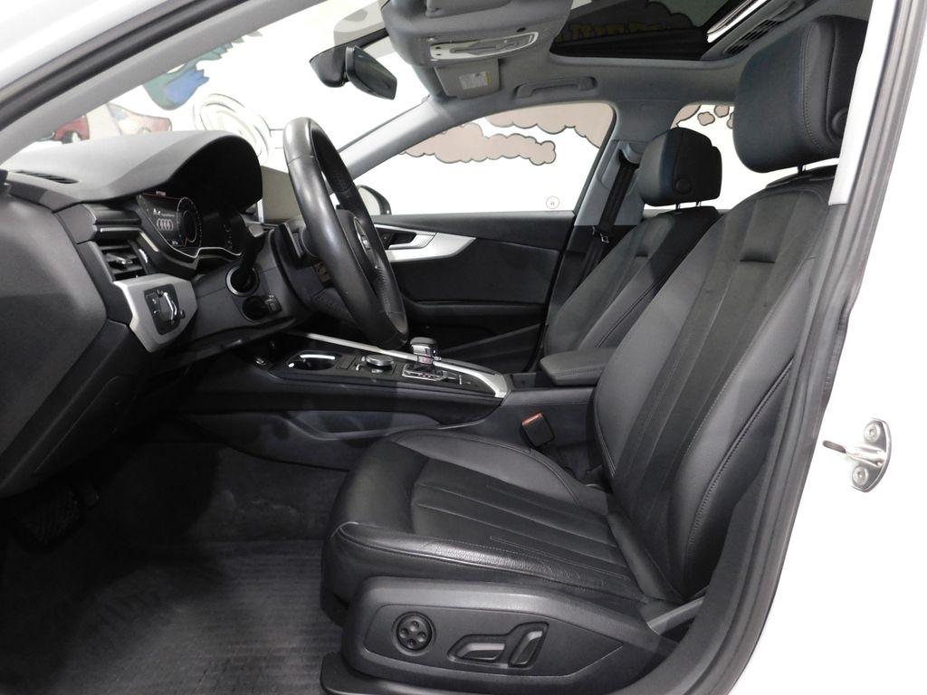 Audi A4 2.0T Progressiv quattro Sedan 2019