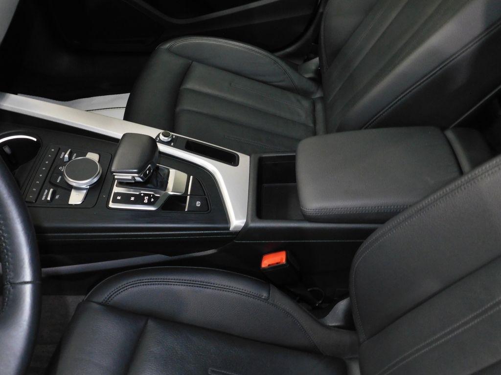 Audi A4 2.0T Progressiv quattro Sedan 2019