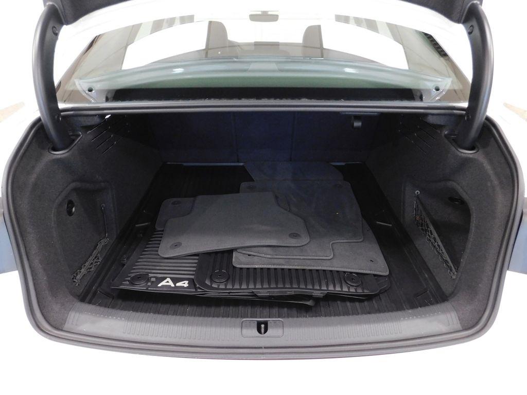 Audi A4 2.0T Progressiv quattro Sedan 2019