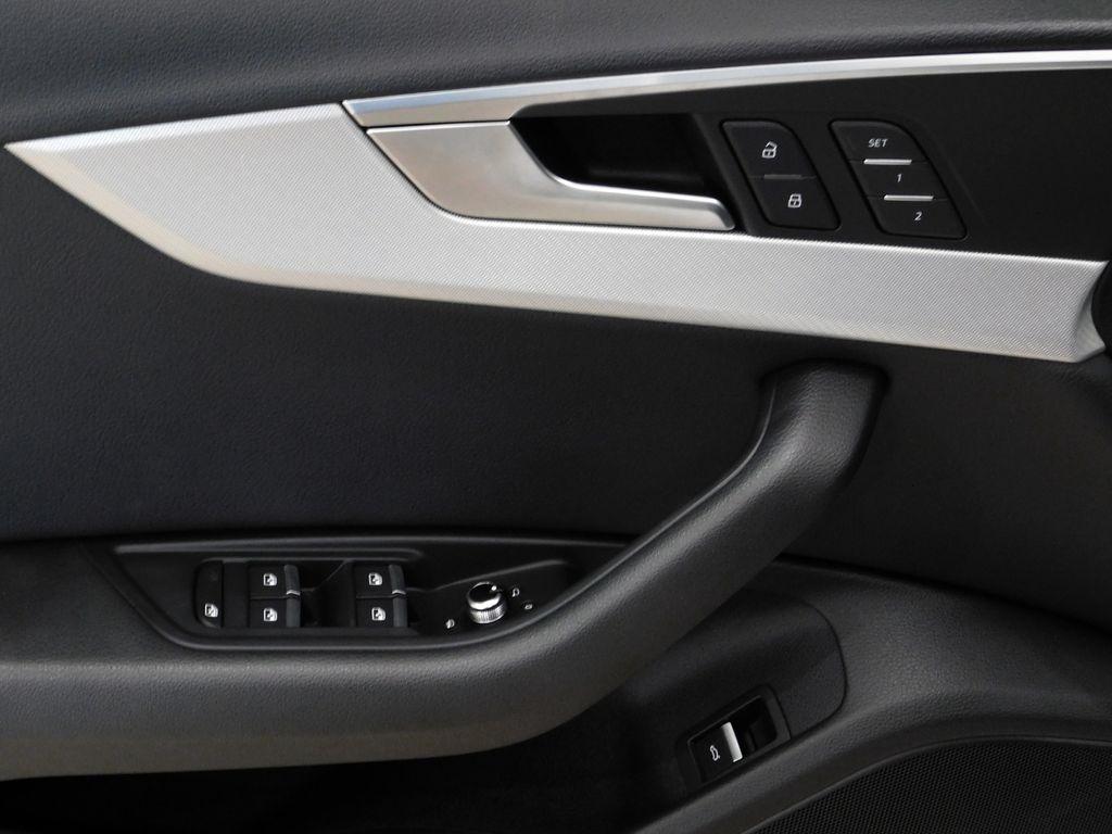 Audi A4 2.0T Progressiv quattro Sedan 2019
