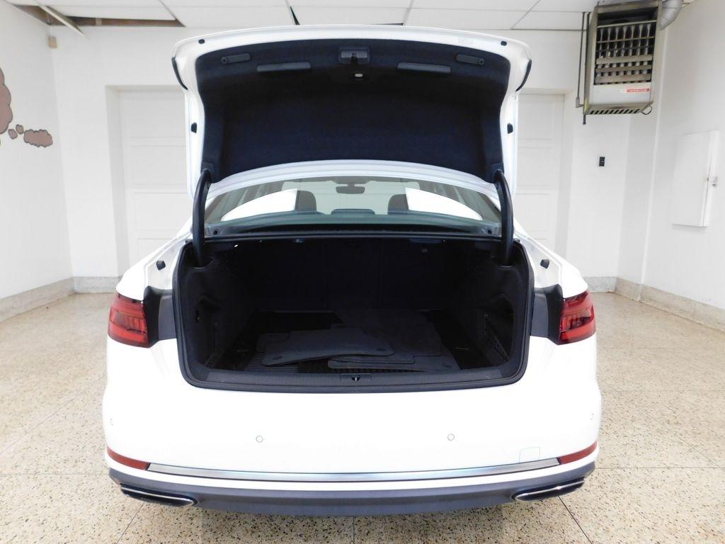 Audi A4 2.0T Progressiv quattro Sedan 2019