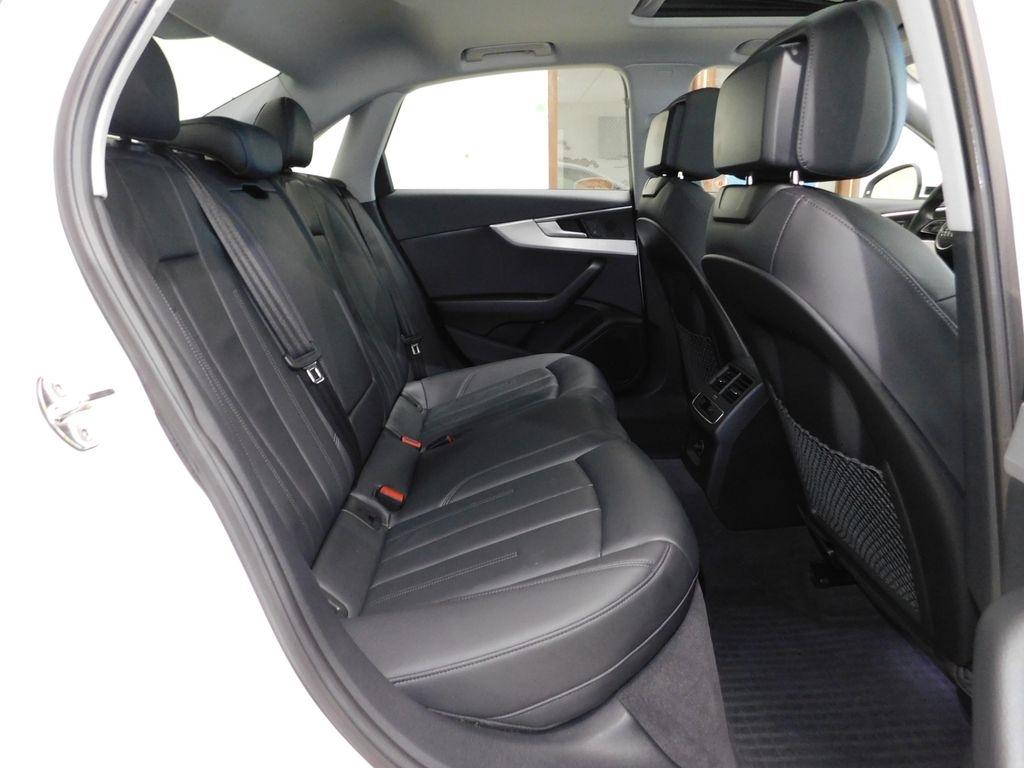 Audi A4 2.0T Progressiv quattro Sedan 2019