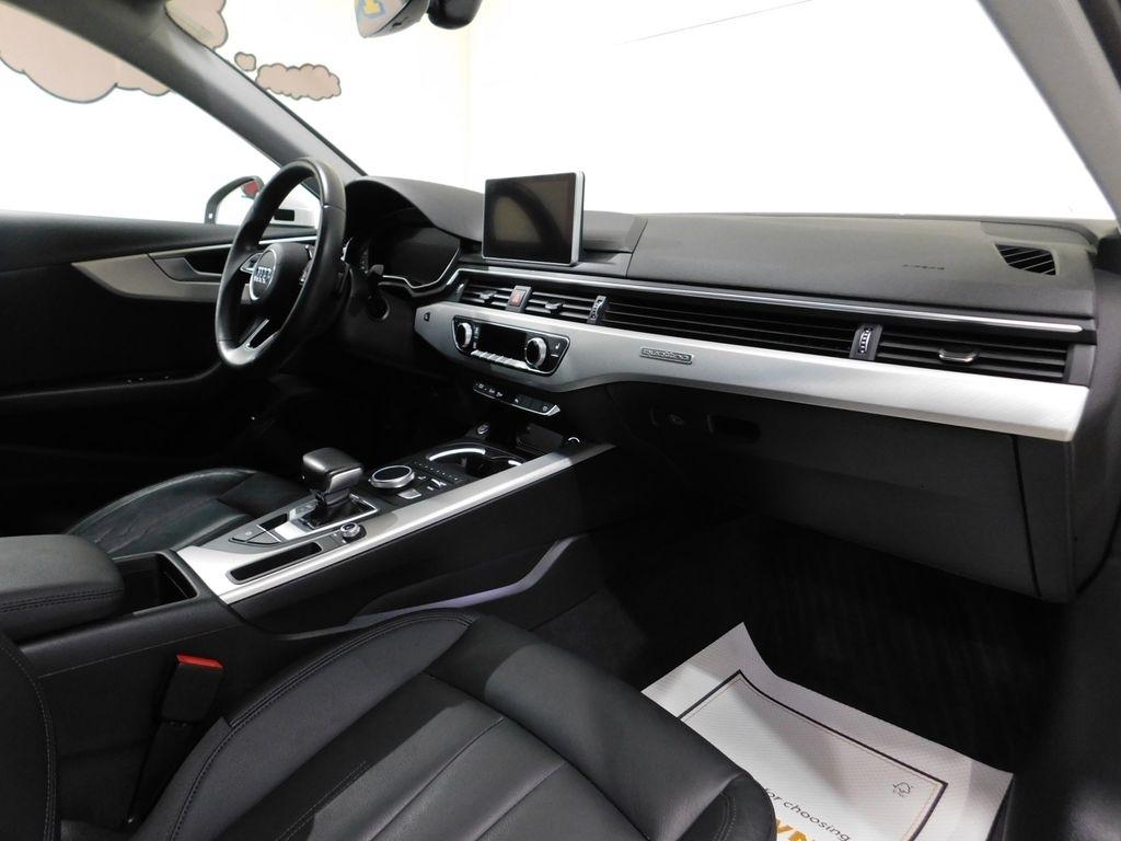 Audi A4 2.0T Progressiv quattro Sedan 2019