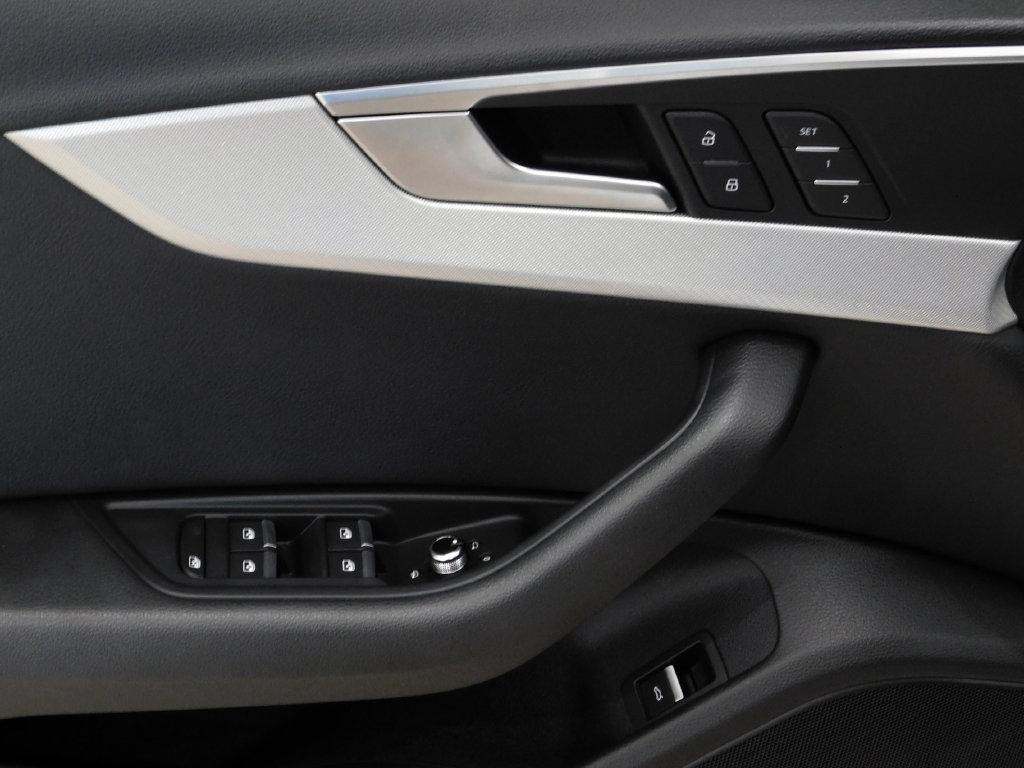 Audi A4 2.0T Progressiv quattro Sedan 2019