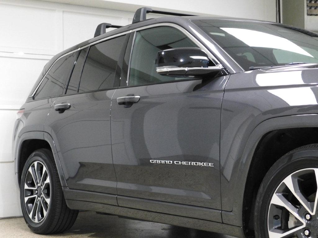 Jeep Grand Cherokee Overland 4WD 2024