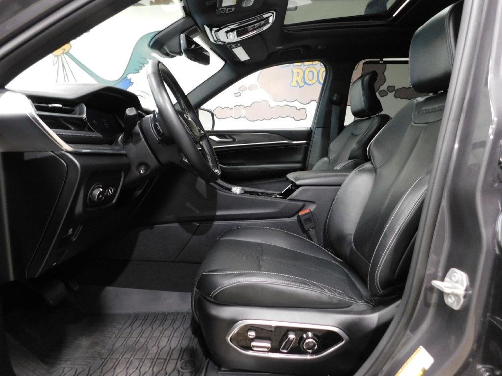 Jeep Grand Cherokee Overland 4WD 2024