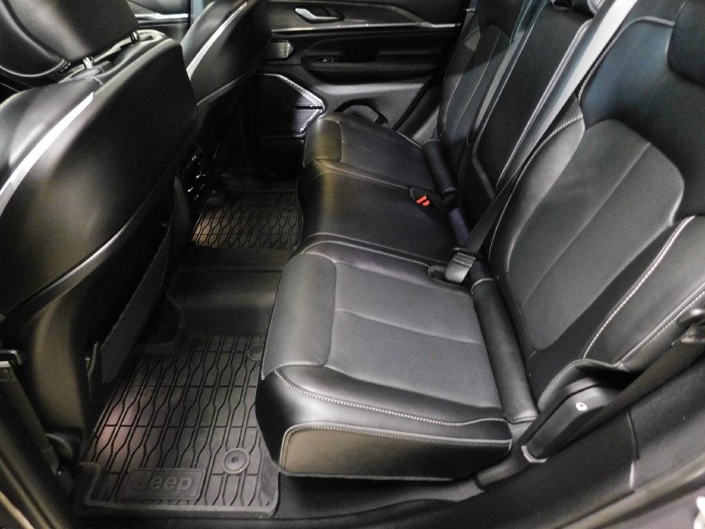 Jeep Grand Cherokee Overland 4WD 2024