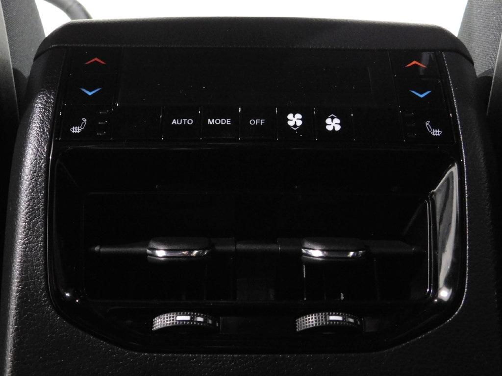 Jeep Grand Cherokee Overland 4WD 2024