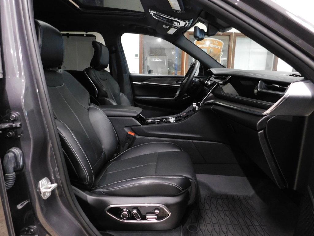 Jeep Grand Cherokee Overland 4WD 2024
