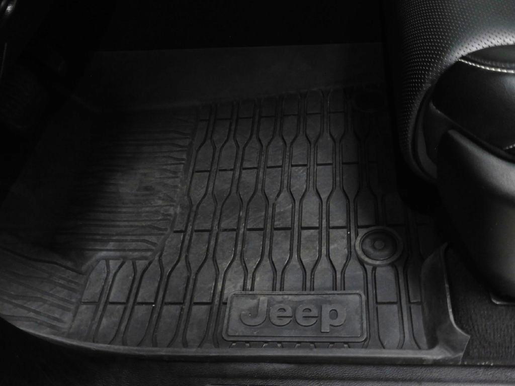 Jeep Grand Cherokee Overland 4WD 2024