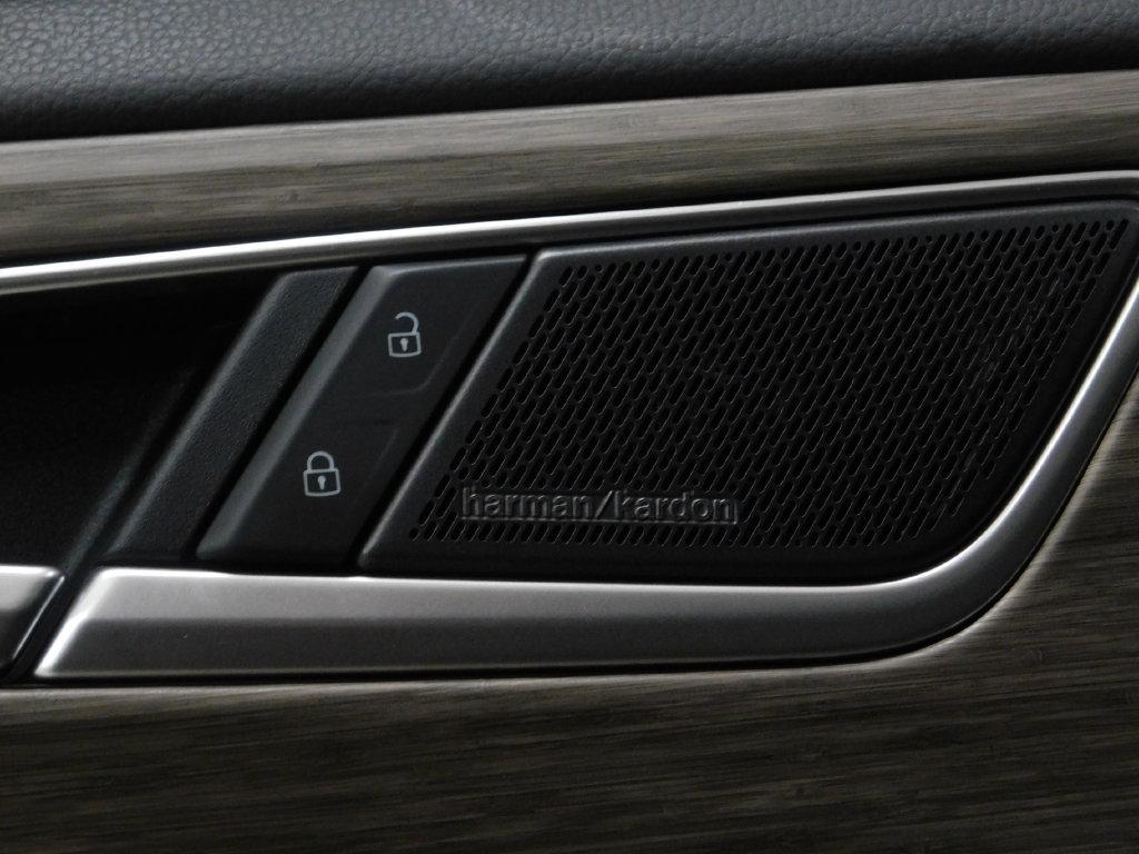 Volkswagen Atlas SEL Premium R-Line 4MOTION 2024