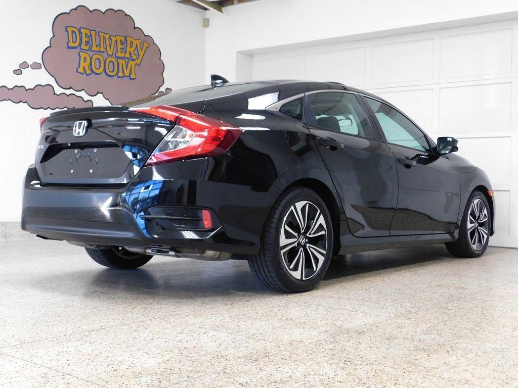 Honda Civic EX-T Sedan CVT 2017