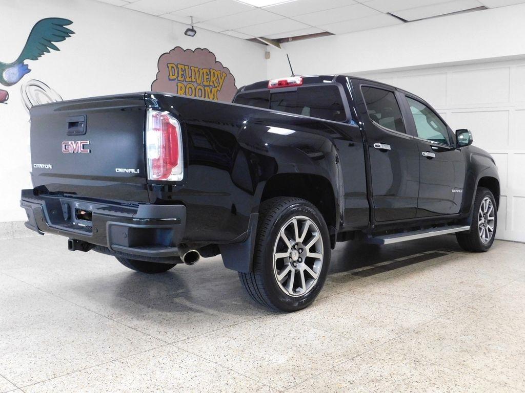 GMC Canyon Denali Crew Cab 4WD Long Box 2019