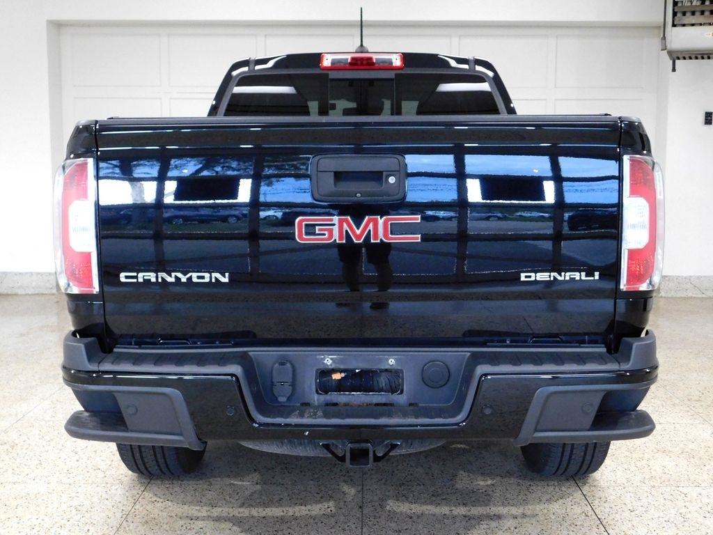 GMC Canyon Denali Crew Cab 4WD Long Box 2019