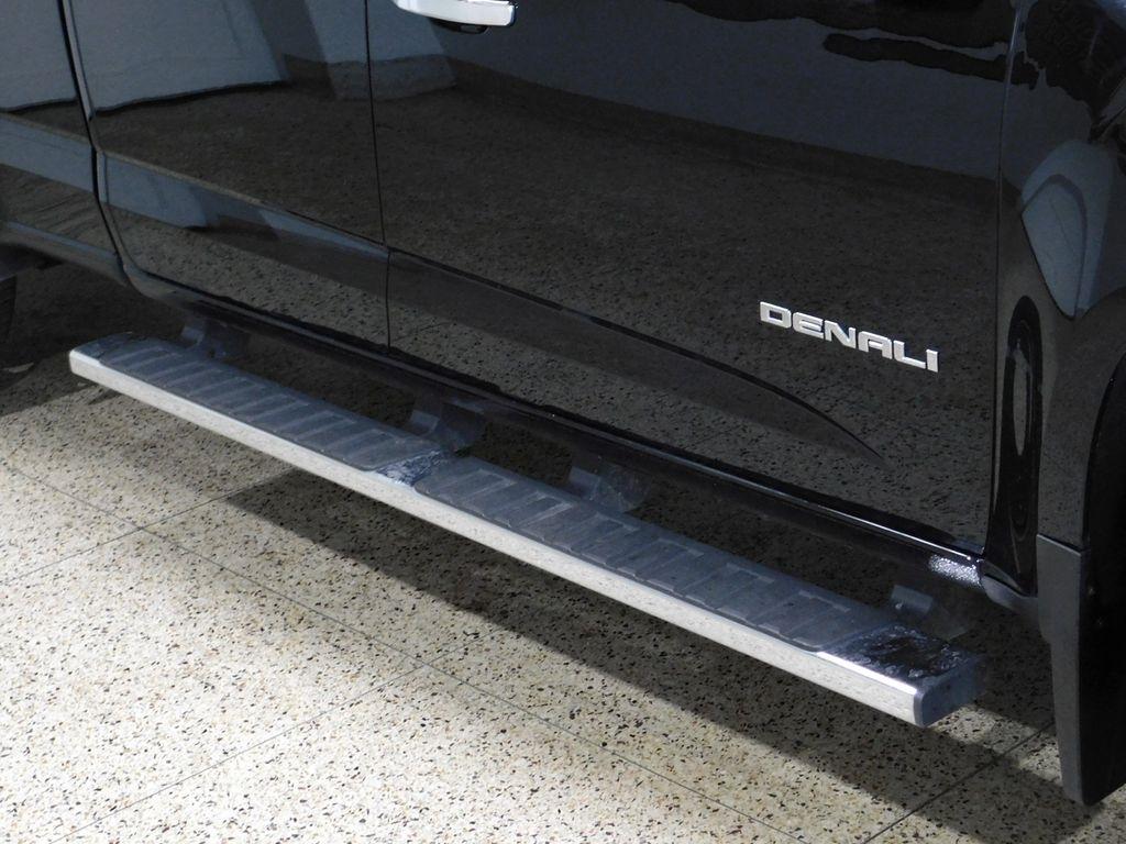 GMC Canyon Denali Crew Cab 4WD Long Box 2019