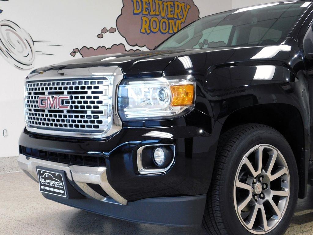 GMC Canyon Denali Crew Cab 4WD Long Box 2019