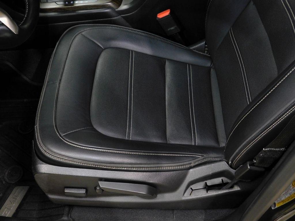 GMC Canyon Denali Crew Cab 4WD Long Box 2019