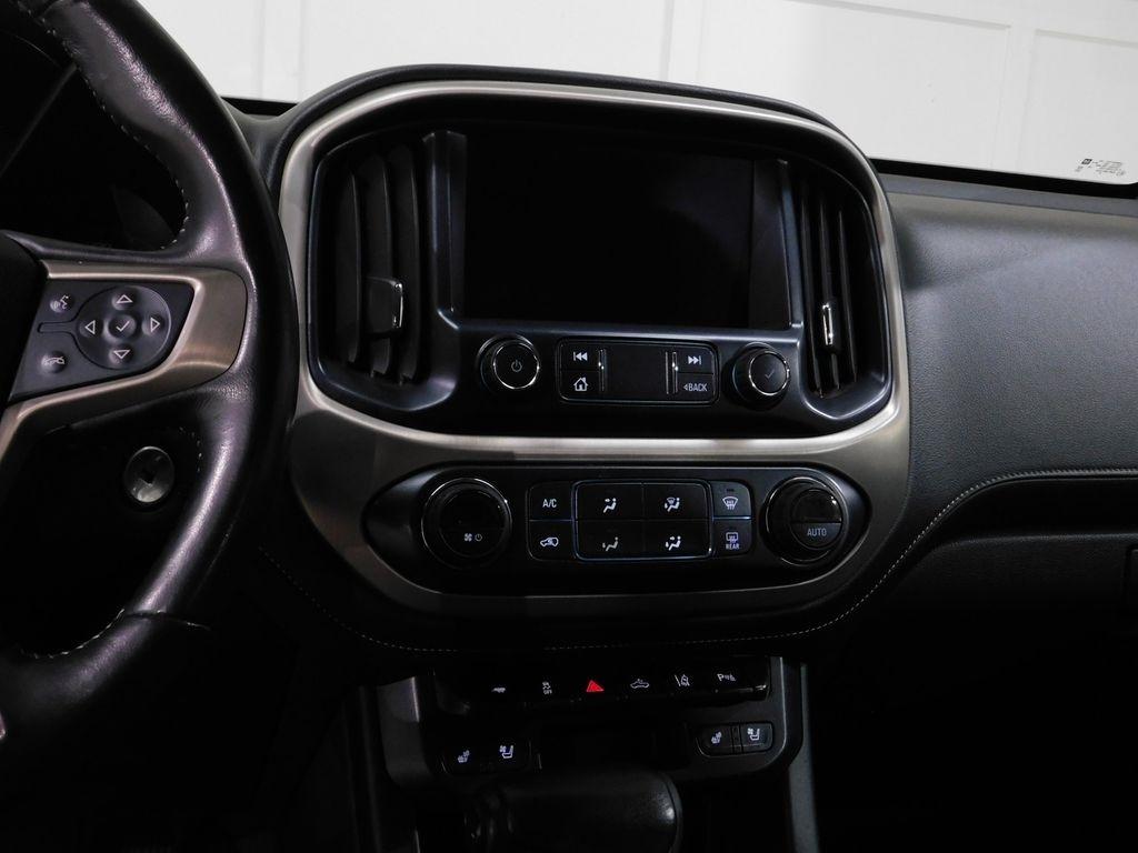 GMC Canyon Denali Crew Cab 4WD Long Box 2019