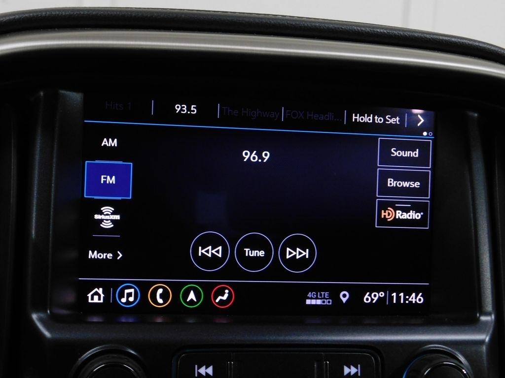 GMC Canyon Denali Crew Cab 4WD Long Box 2019