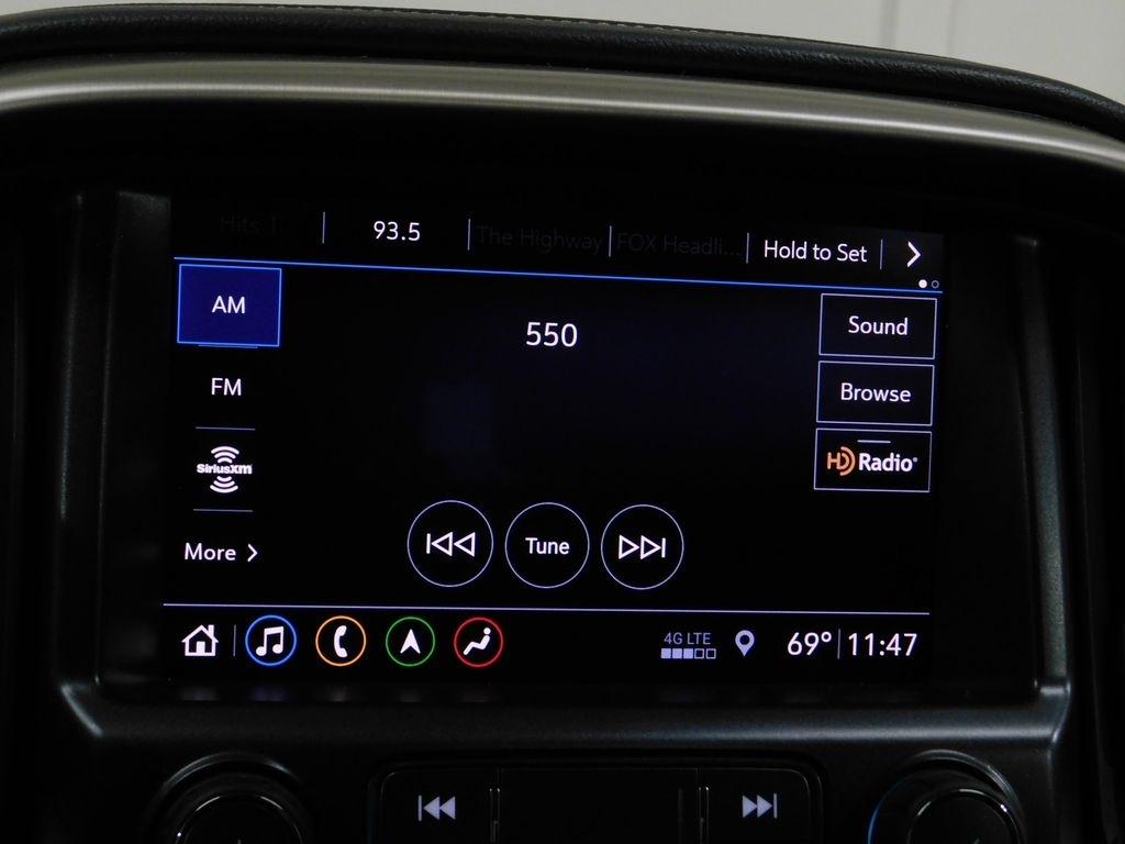 GMC Canyon Denali Crew Cab 4WD Long Box 2019