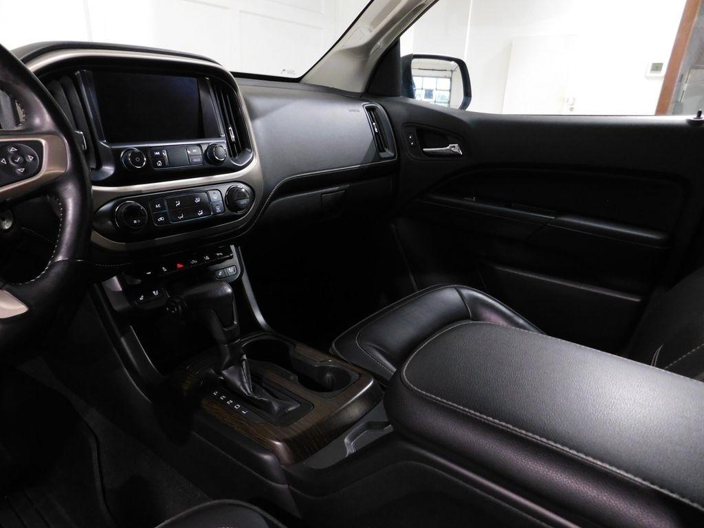 GMC Canyon Denali Crew Cab 4WD Long Box 2019