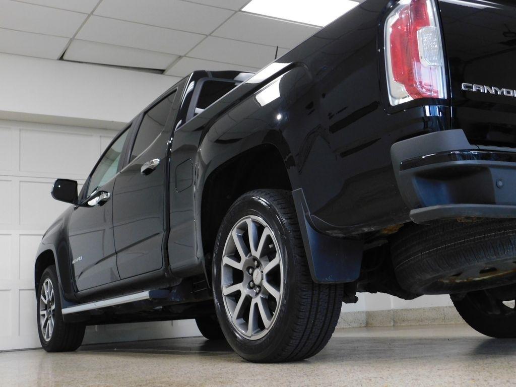 GMC Canyon Denali Crew Cab 4WD Long Box 2019