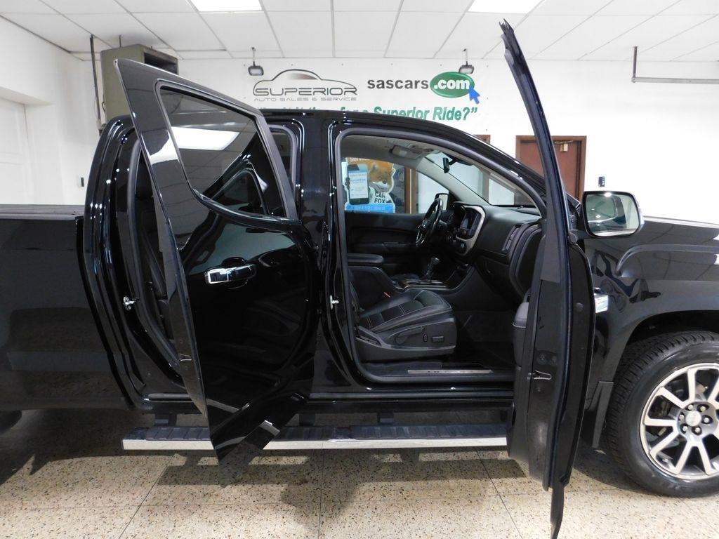 GMC Canyon Denali Crew Cab 4WD Long Box 2019