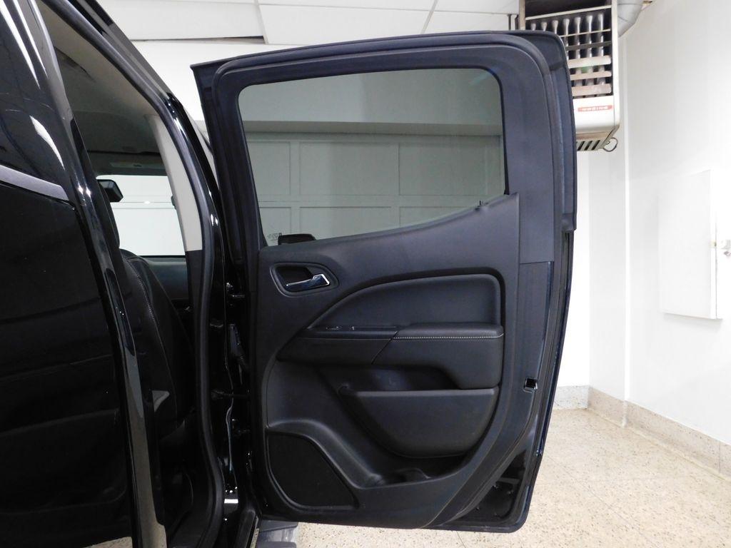 GMC Canyon Denali Crew Cab 4WD Long Box 2019