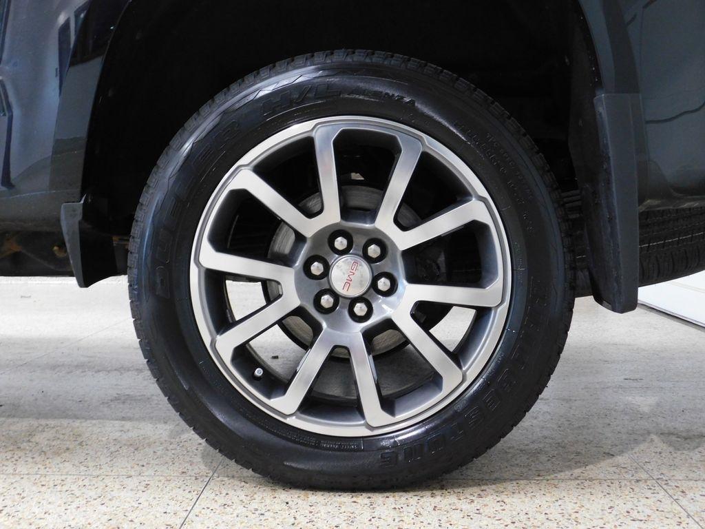 GMC Canyon Denali Crew Cab 4WD Long Box 2019