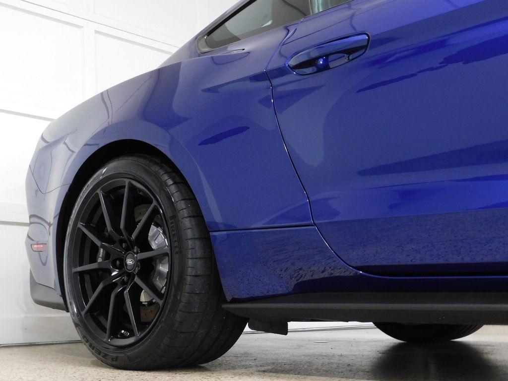 Ford Shelby GT350 Base 2016