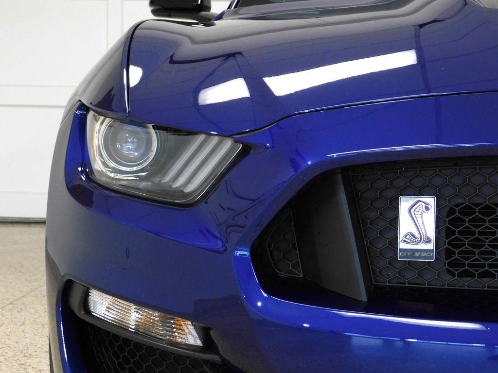 Ford Shelby GT350 Base 2016