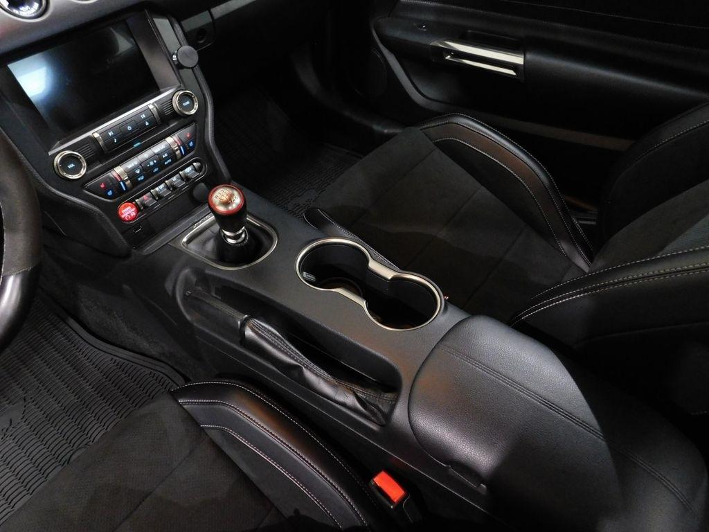 Ford Shelby GT350 Base 2016