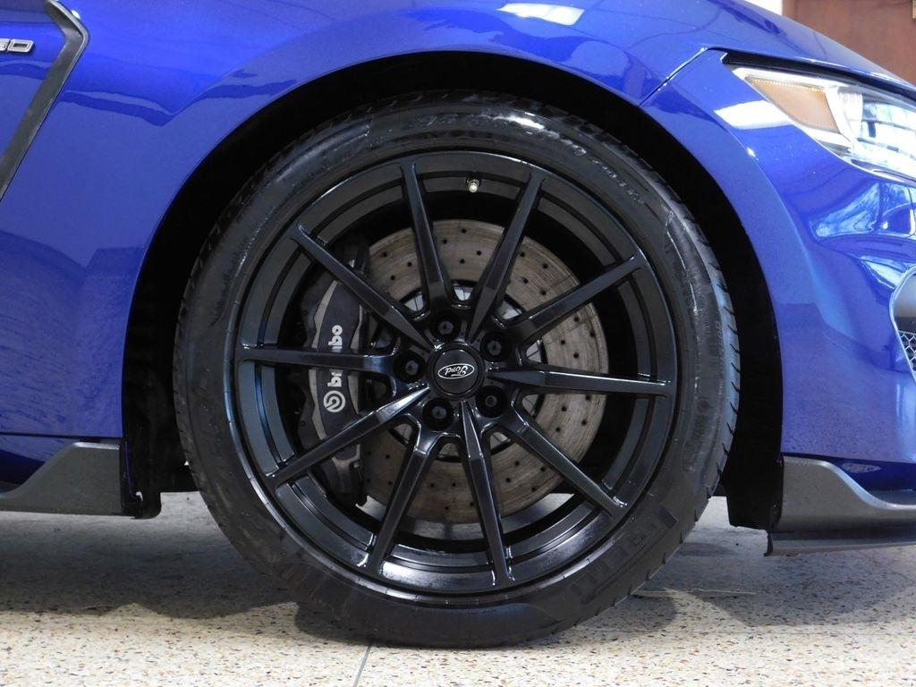 Ford Shelby GT350 Base 2016