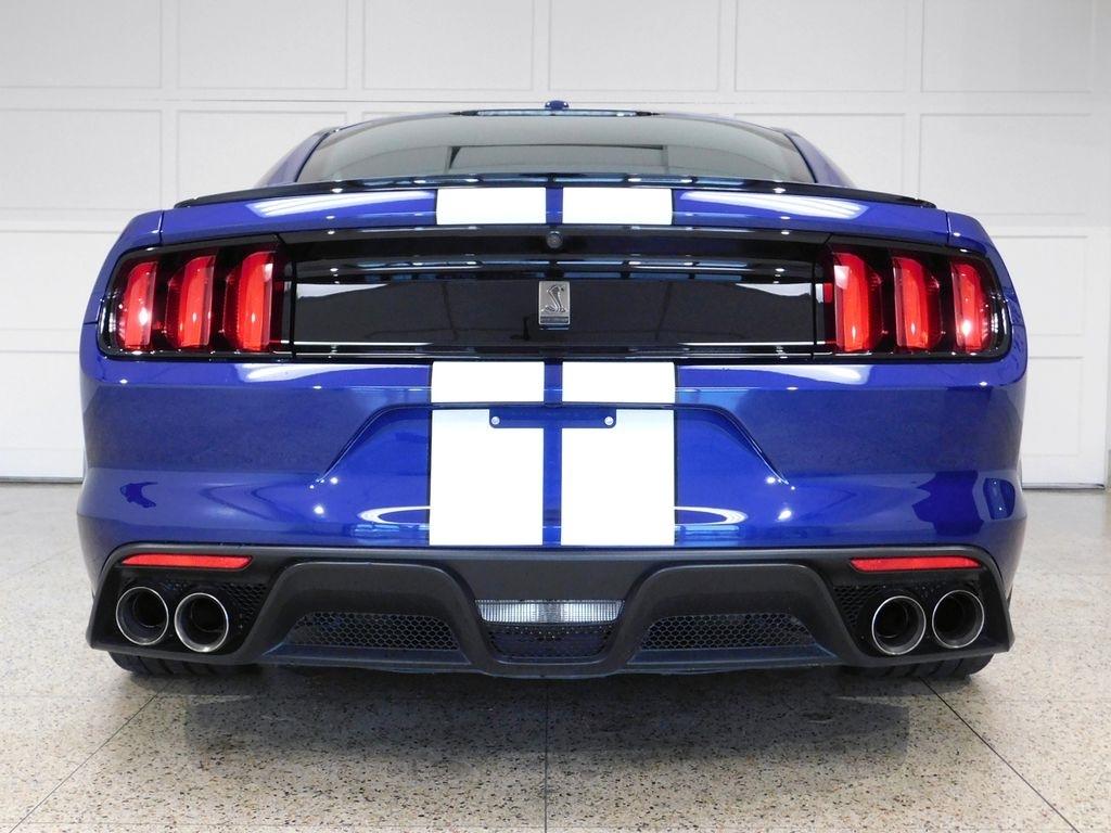 Ford Shelby GT350 Base 2016