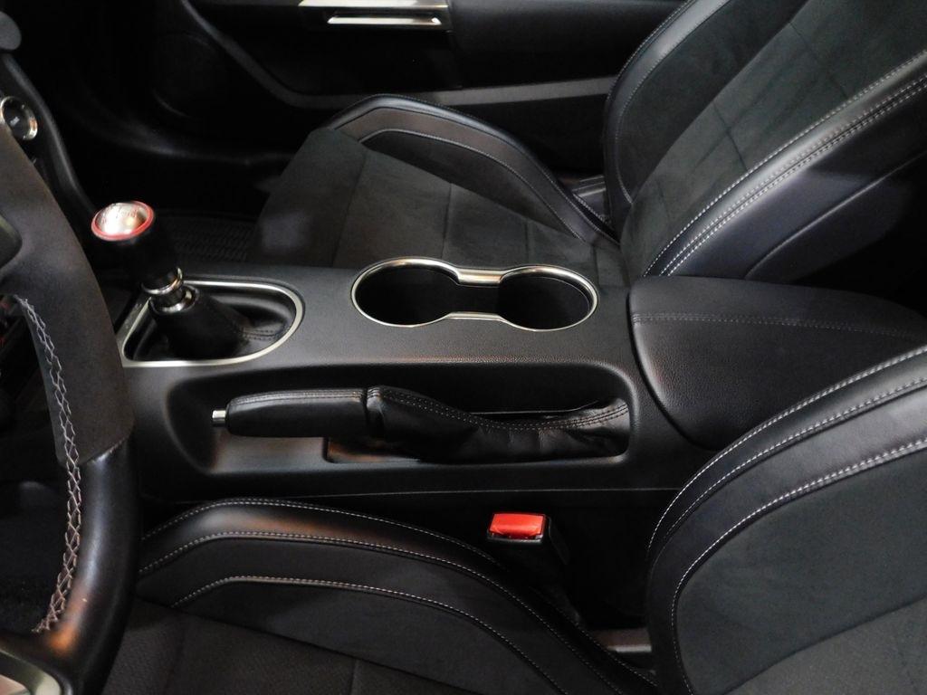 Ford Shelby GT350 Base 2016