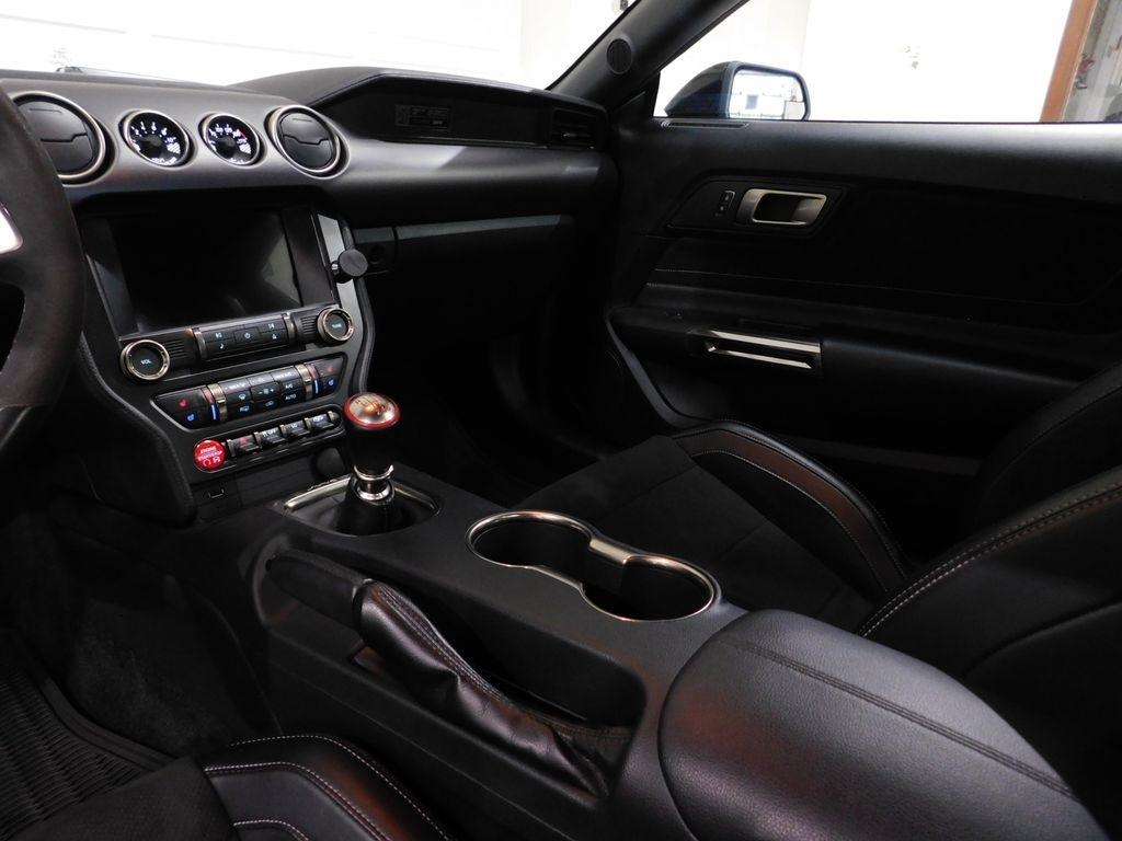 Ford Shelby GT350 Base 2016