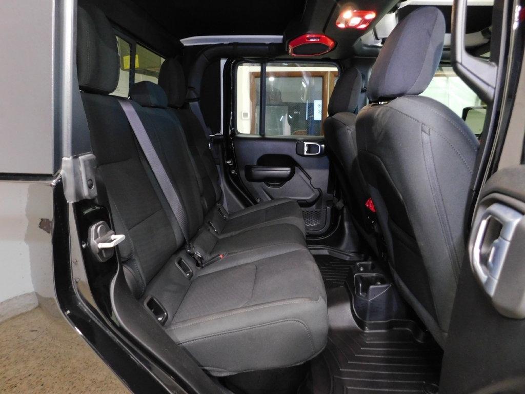 Jeep Gladiator Sport 2021