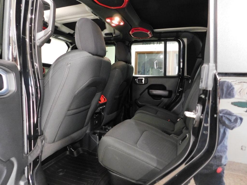 Jeep Gladiator Sport 2021