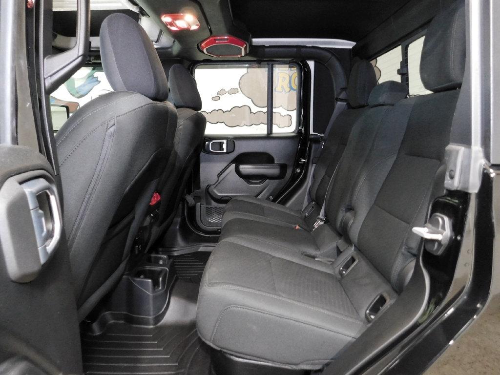 Jeep Gladiator Sport 2021