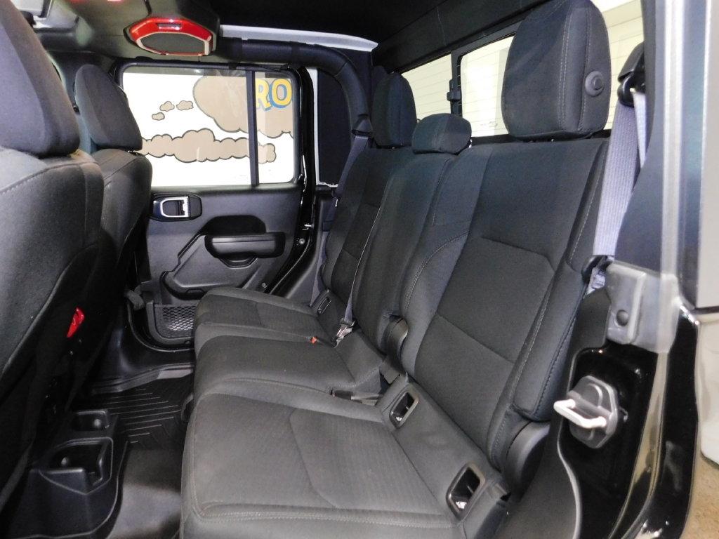 Jeep Gladiator Sport 2021