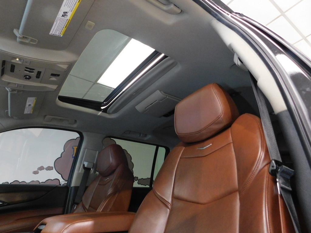 Cadillac Escalade ESV Luxury 4WD 2019