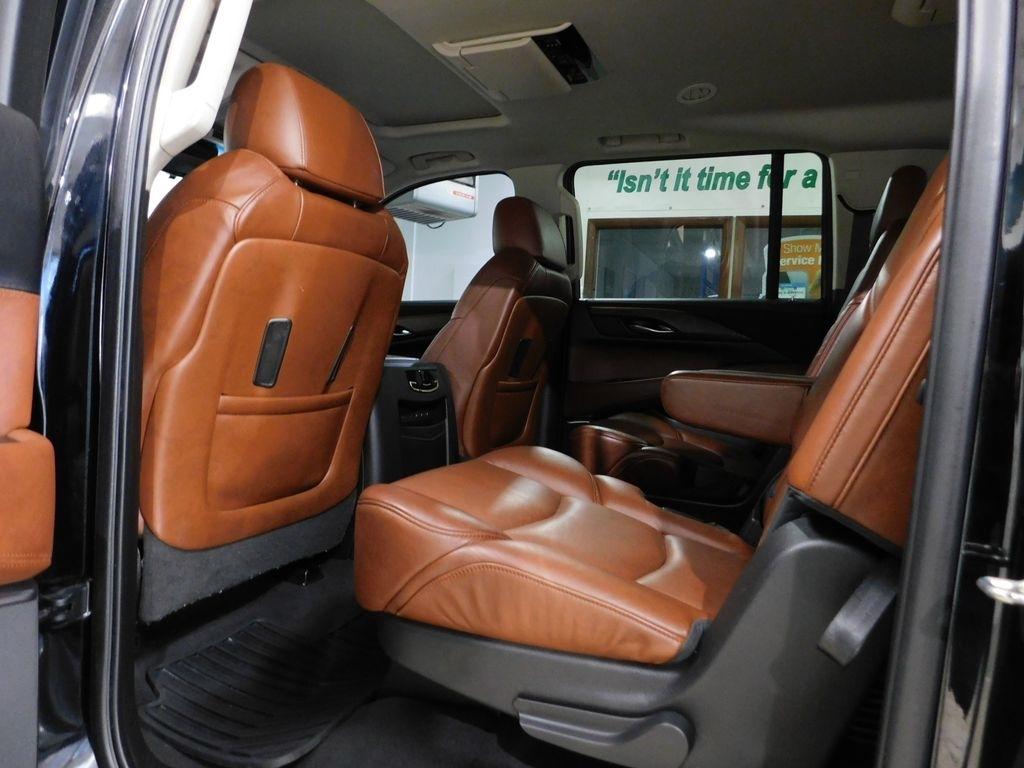 Cadillac Escalade ESV Luxury 4WD 2019