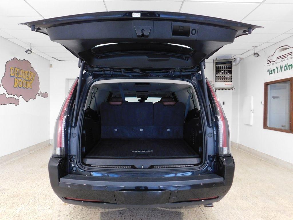 Cadillac Escalade ESV Luxury 4WD 2019