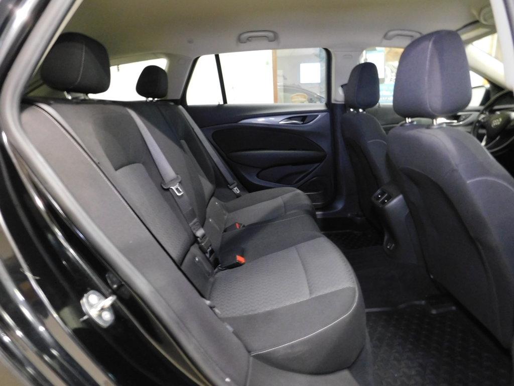 Buick Regal TourX Preferred 2018