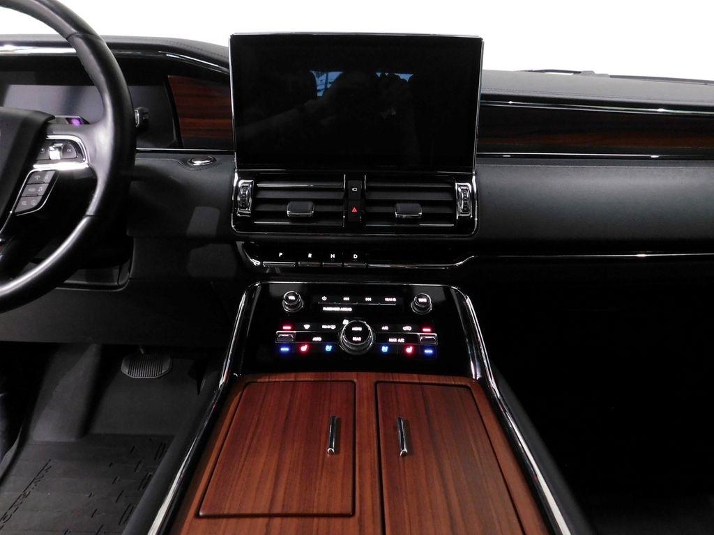 Lincoln Navigator Reserve 2024